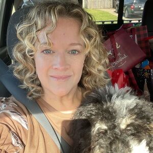 Meet your Posher, Becky